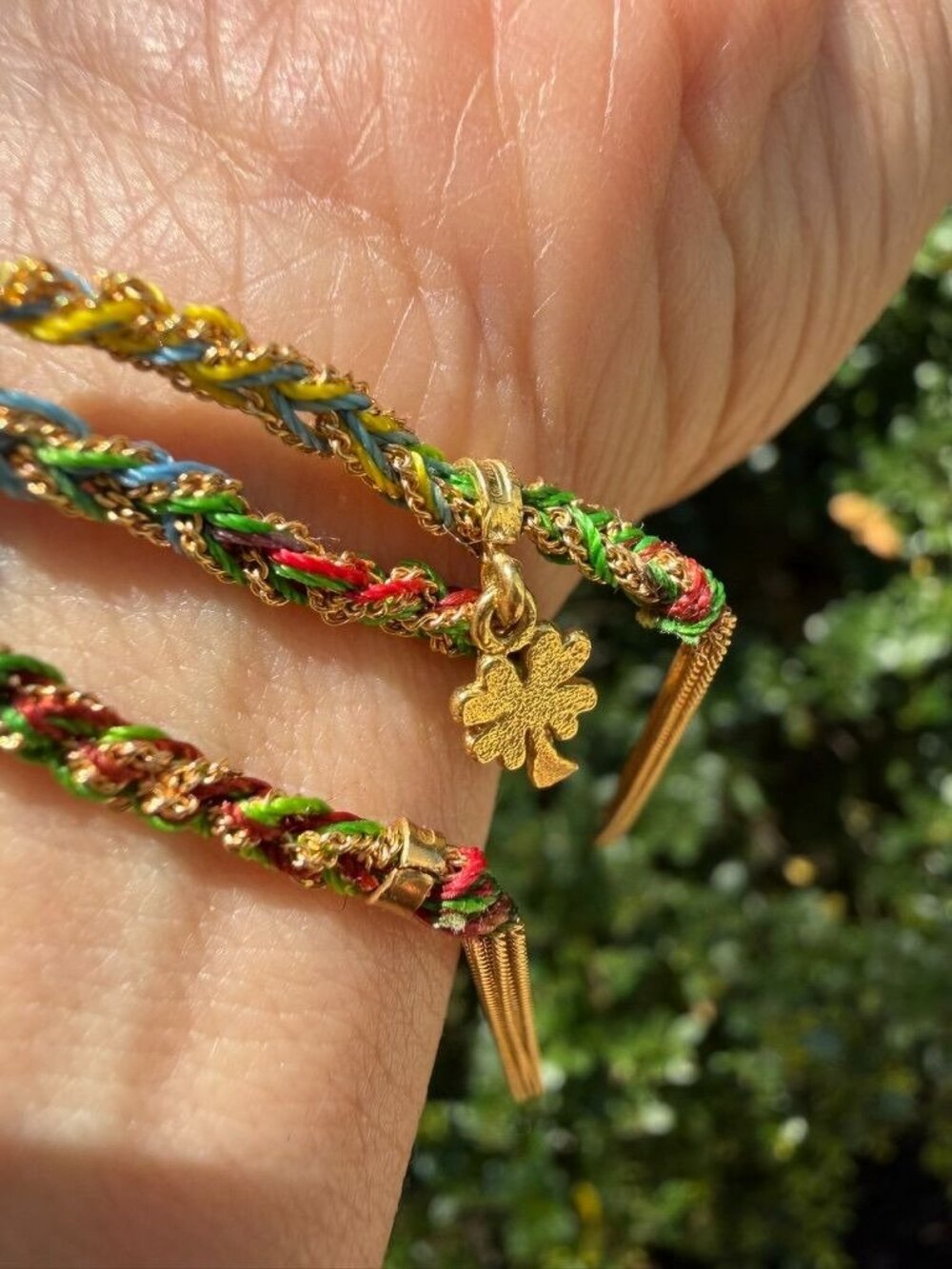 Carolina Bucci Rainbow & Yellow Gold Lucky Bracelet With Lucky Clover - Picture 4 of 6